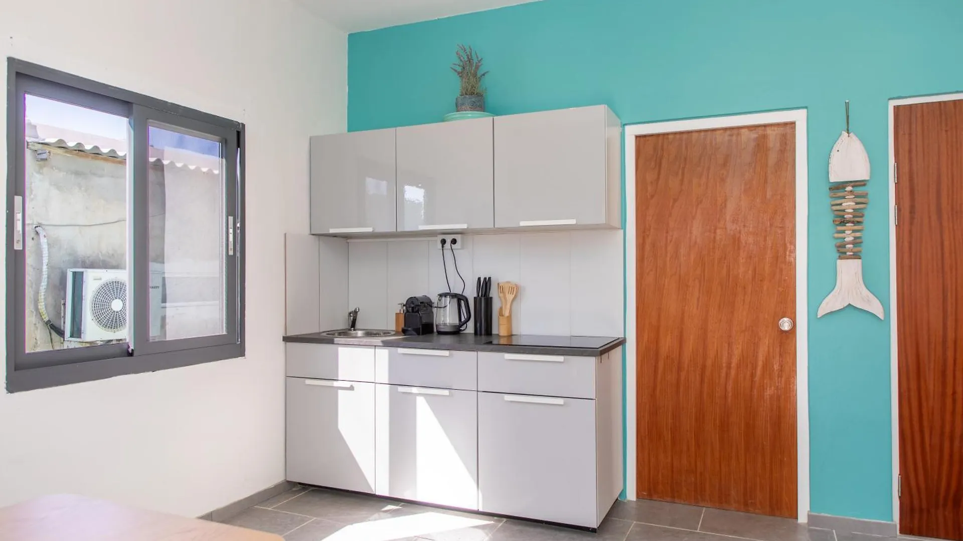 Playa Feliz Apartments Bonaire
