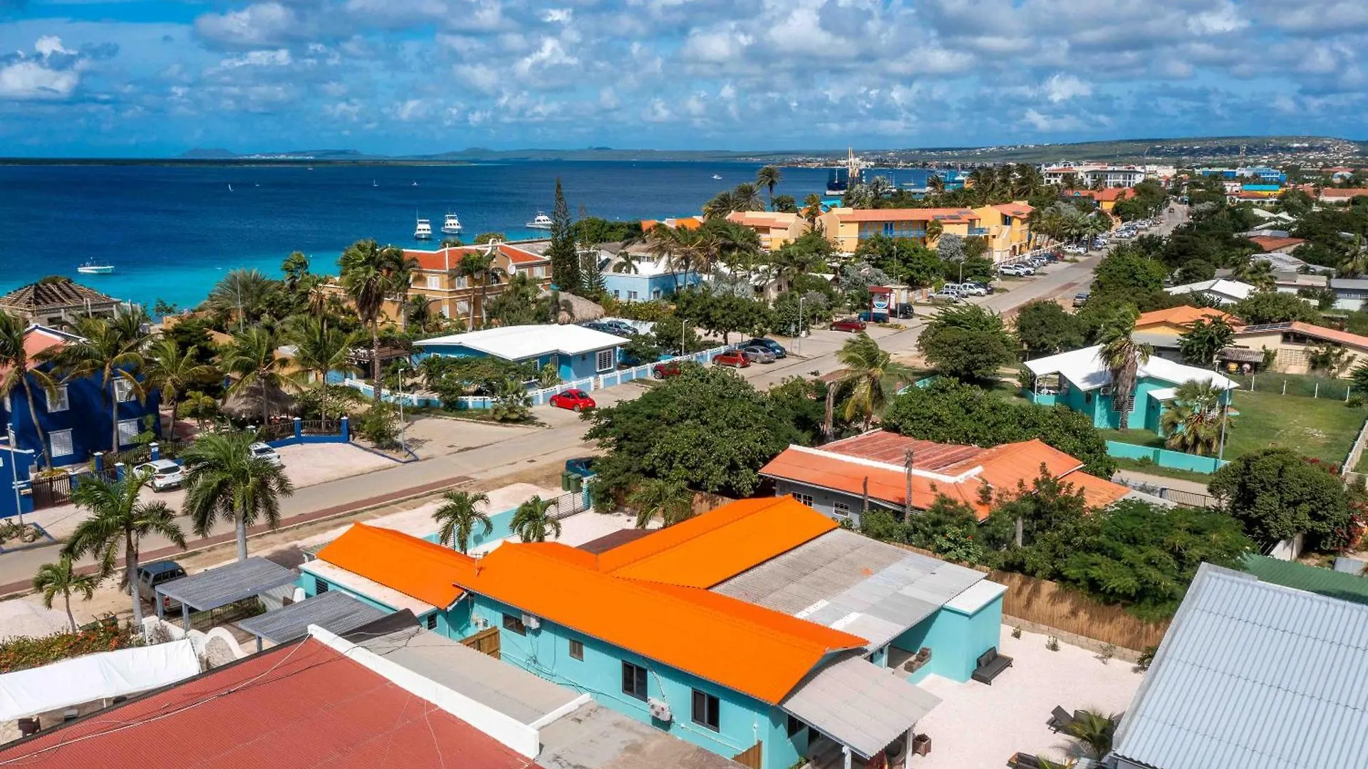 Playa Feliz Apartments Bonaire Кралендейк